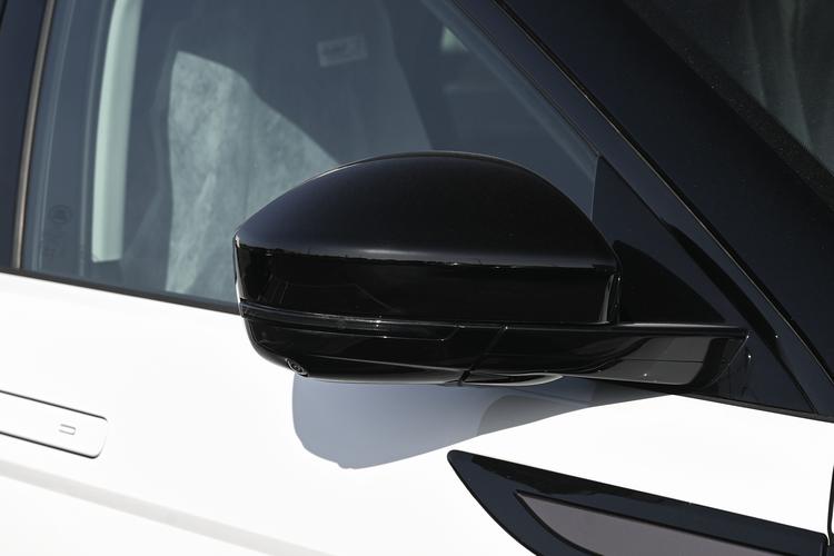 Фото машины 77