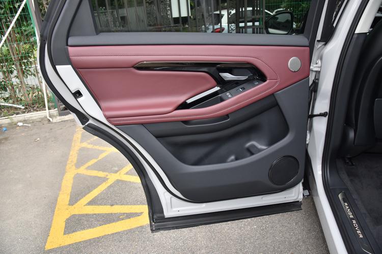 Фото машины 212