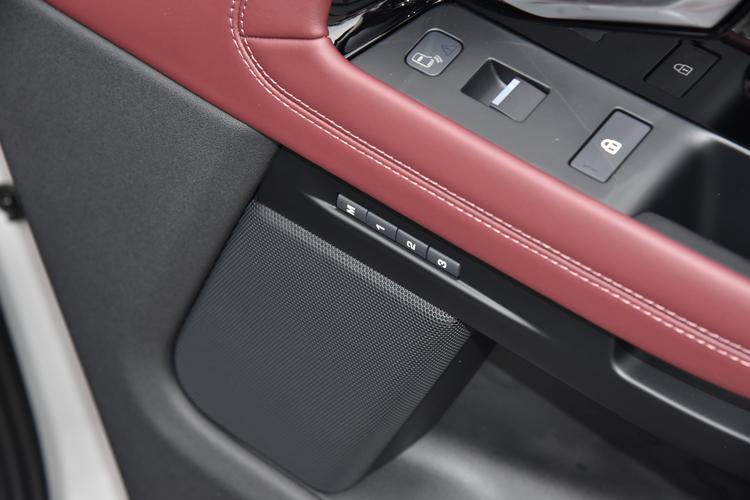 Фото машины 215