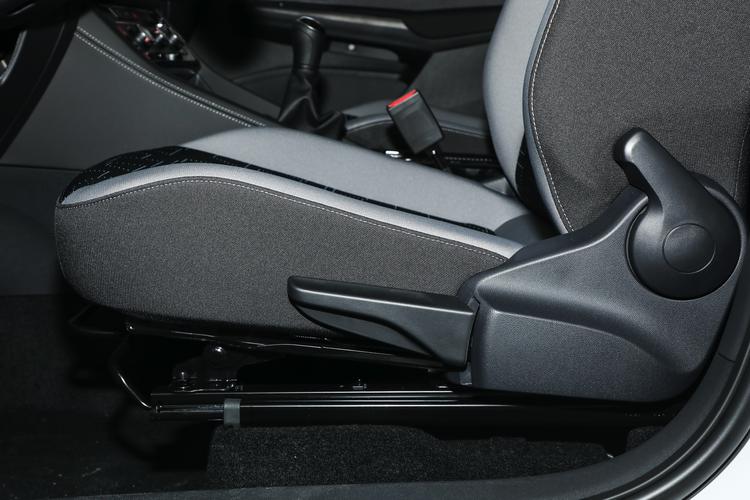 Фото машины 76