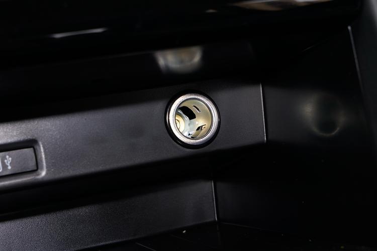 Фото машины 200