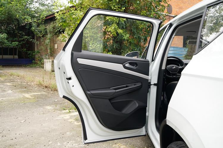 Фото машины 204