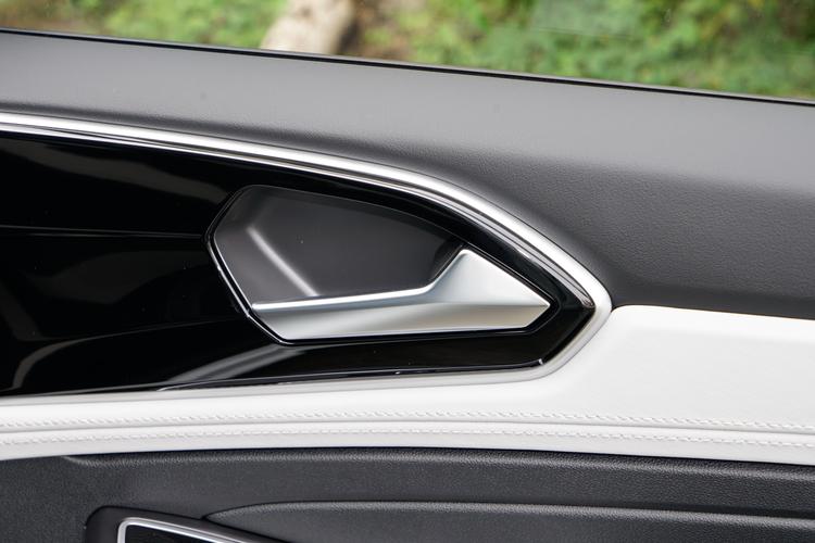 Фото машины 252