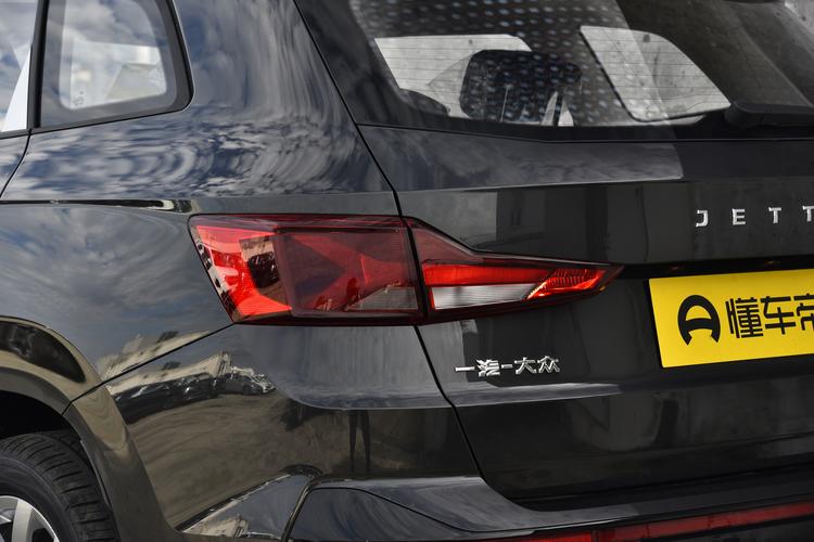 Фото машины 182