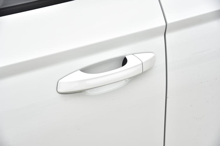 Фото машины 212