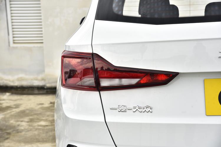 Фото машины 220