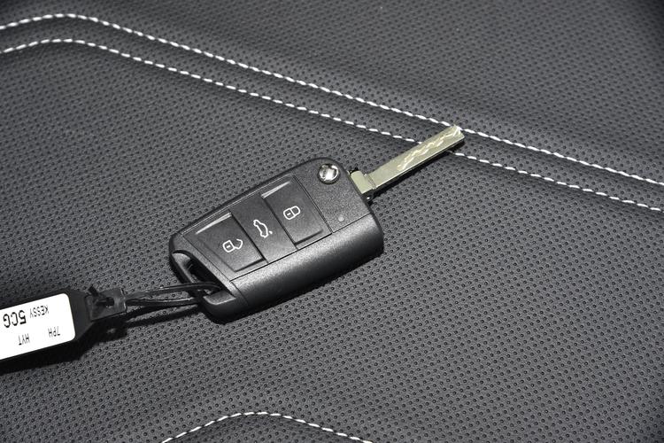 Фото машины 83