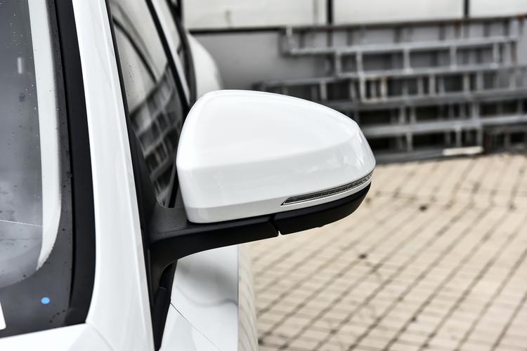 Фото машины 180