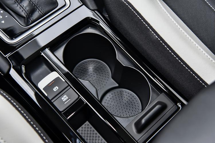 Фото машины 200