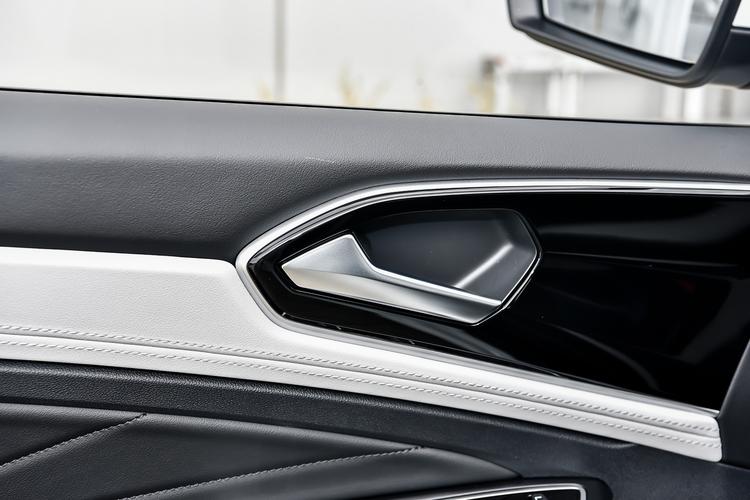 Фото машины 224