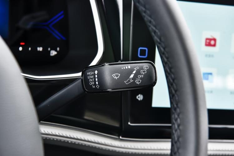 Фото машины 228