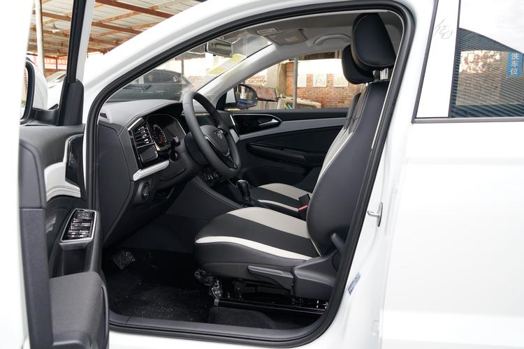 Фото машины 105