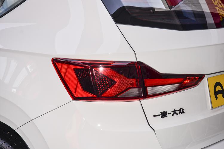 Фото машины 86