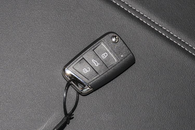 Фото машины 104