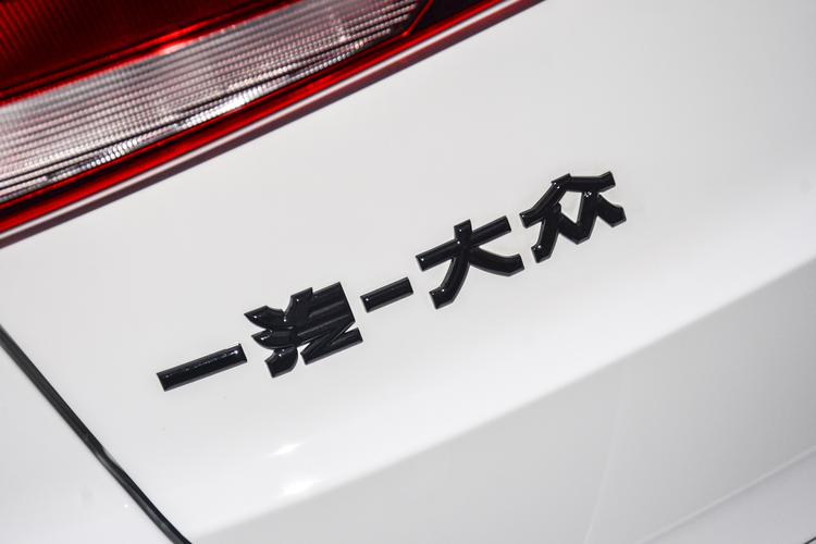 Фото машины 24