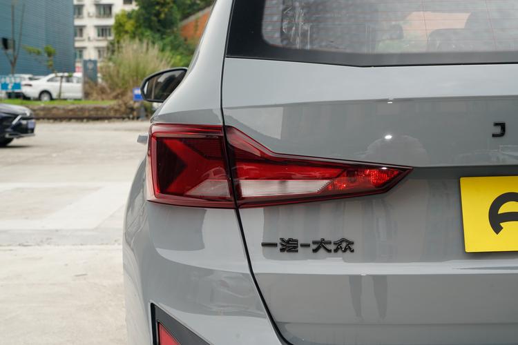 Фото машины 190