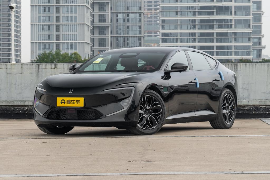 Max rear drive extended range version