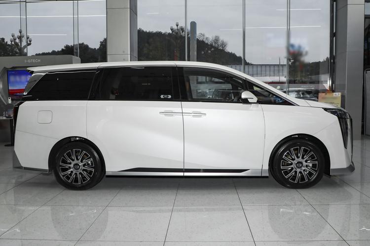 Фото машины 28