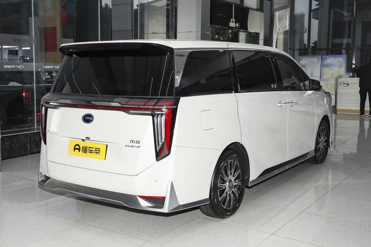 Фото машины 30