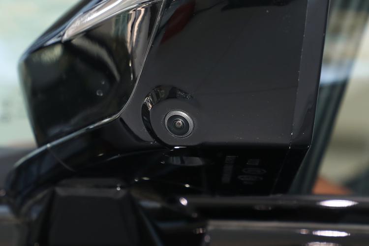 Фото машины 102