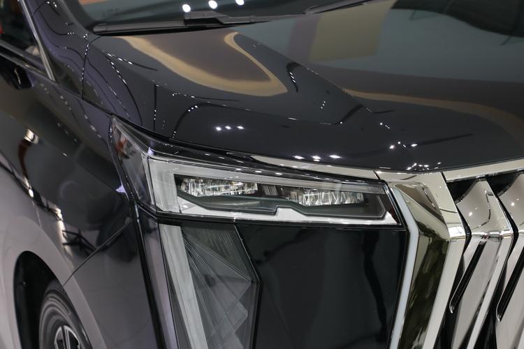 Фото машины 105