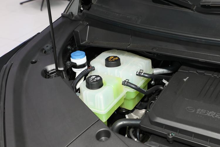 Фото машины 200