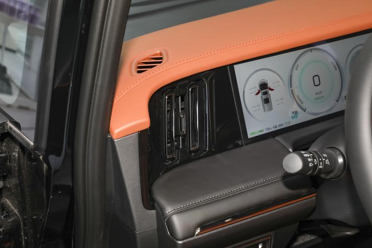 Фото машины 204