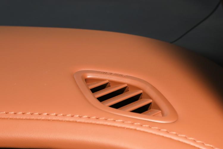 Фото машины 140