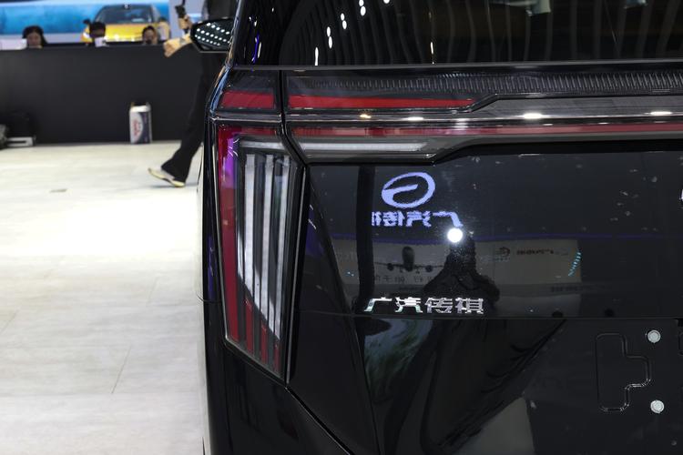 Фото машины 218