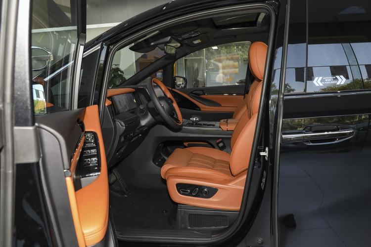 Фото машины 304