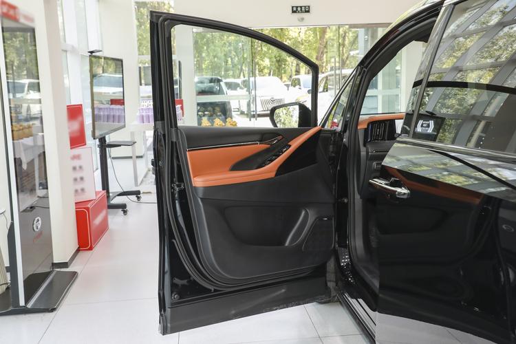 Фото машины 319