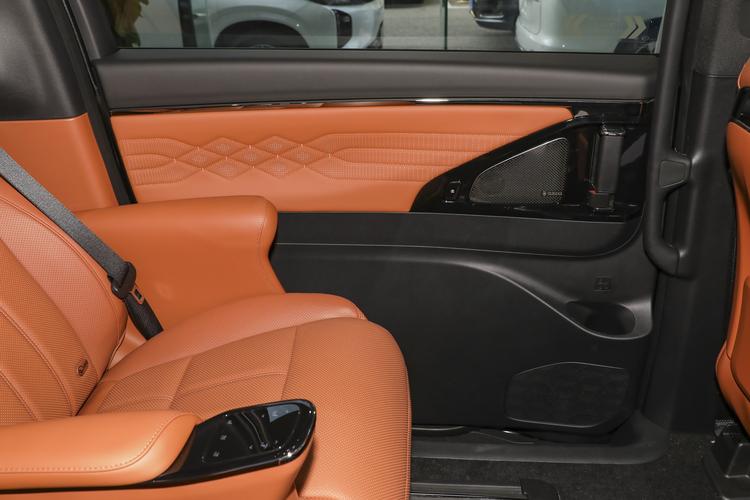 Фото машины 334