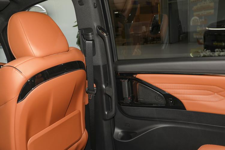 Фото машины 292