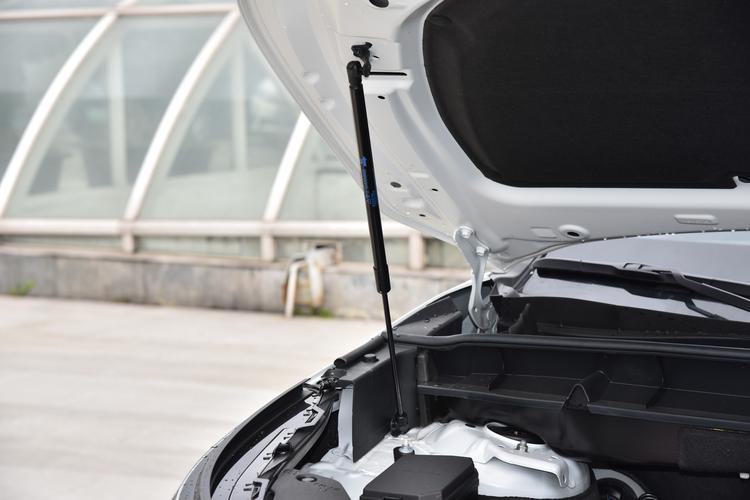 Фото машины 102