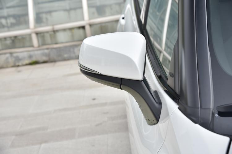 Фото машины 105