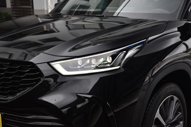 Фото машины 33