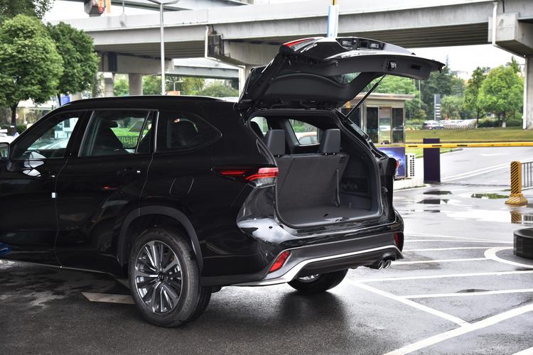 Фото машины 243