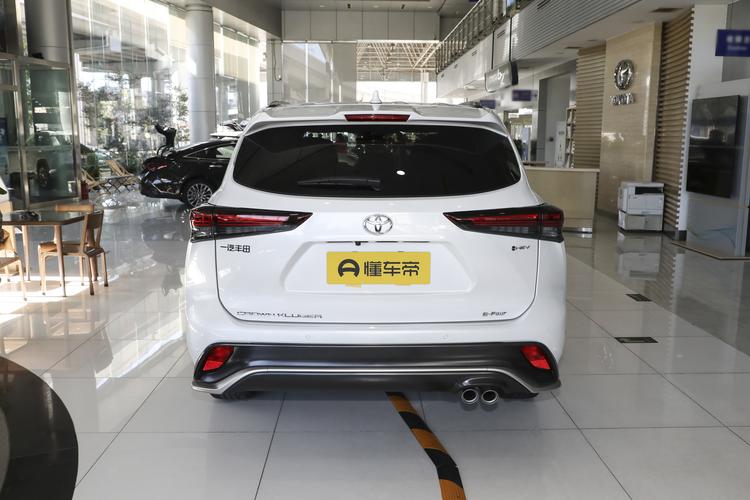 Фото машины 28