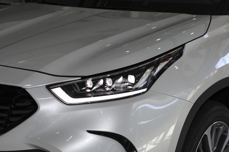 Фото машины 103