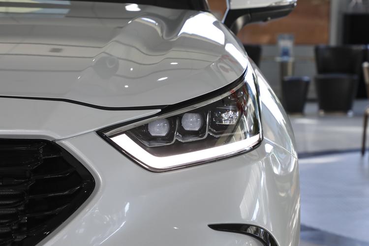 Фото машины 104