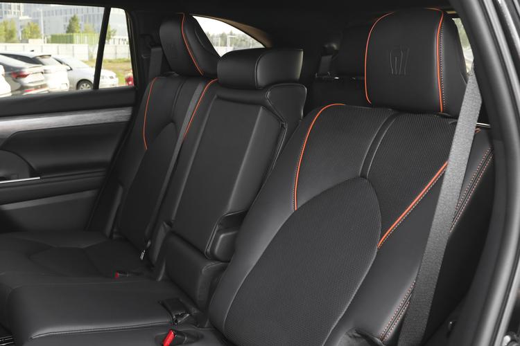 Фото машины 215