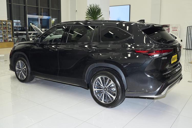 Фото машины 66