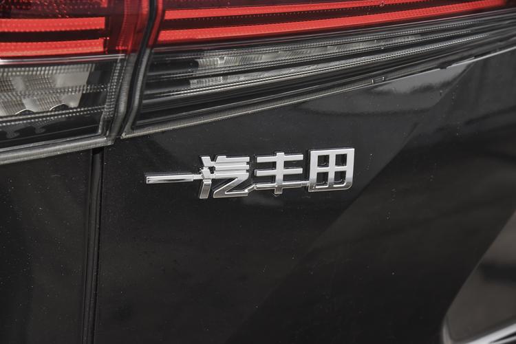 Фото машины 24