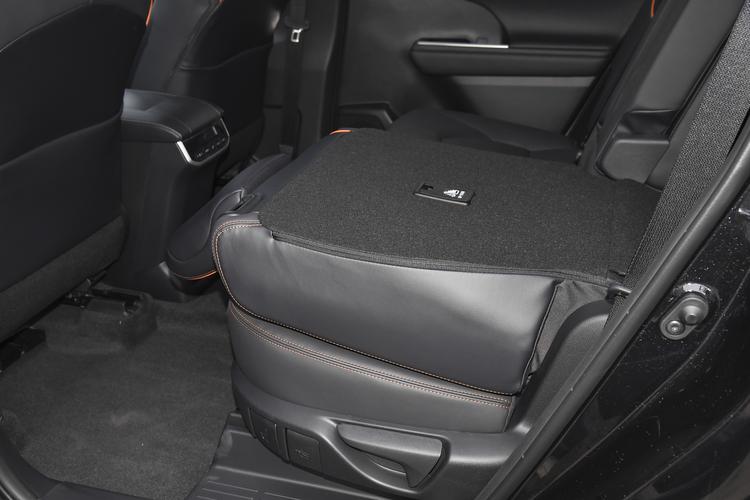 Фото машины 77