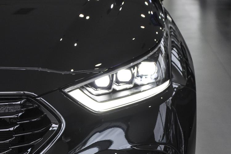 Фото машины 180