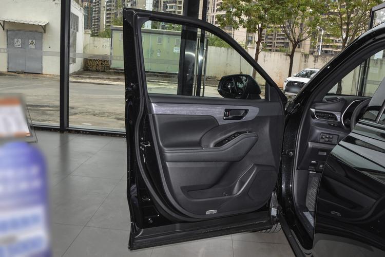 Фото машины 144