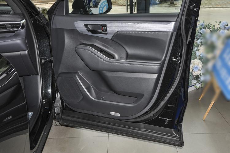 Фото машины 243