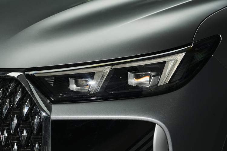 Фото машины 200