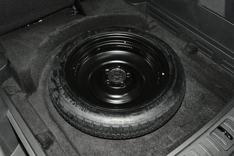 Фото машины 318