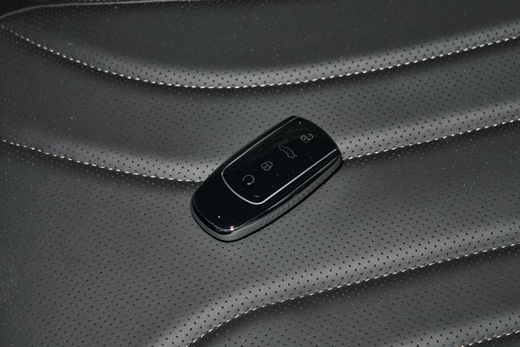 Фото машины 335